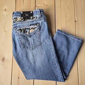 Miss Me Signature Cuffed Capri Embroidered Denim Cropped Jeans Size 28X21